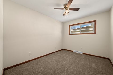 Tiny photo for 1118 HOLMES Place, DeKalb, IL 60115 (MLS # 12554724)