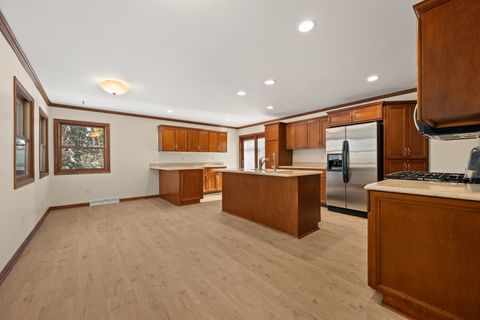 Tiny photo for 1118 HOLMES Place, DeKalb, IL 60115 (MLS # 12554724)