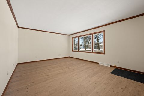 Tiny photo for 1118 HOLMES Place, DeKalb, IL 60115 (MLS # 12554724)