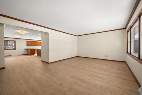 Tiny photo for 1118 HOLMES Place, DeKalb, IL 60115 (MLS # 12554724)