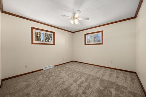Tiny photo for 1118 HOLMES Place, DeKalb, IL 60115 (MLS # 12554724)