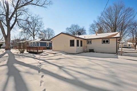 Tiny photo for 1118 HOLMES Place, DeKalb, IL 60115 (MLS # 12554724)