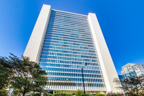 500 W Superior Street 612 Chicago IL 60654