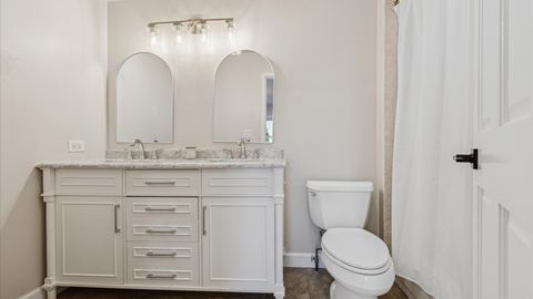 Tiny photo for 1810 Hawk Lane, Elk Grove Village, IL 60007 (MLS # 12474044)