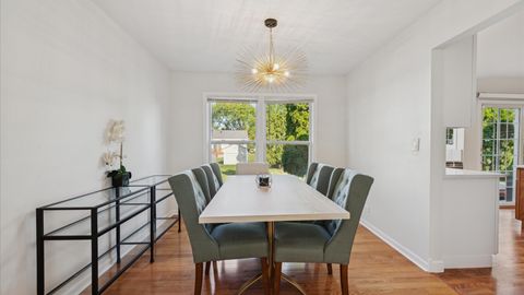 Tiny photo for 1810 Hawk Lane, Elk Grove Village, IL 60007 (MLS # 12474044)