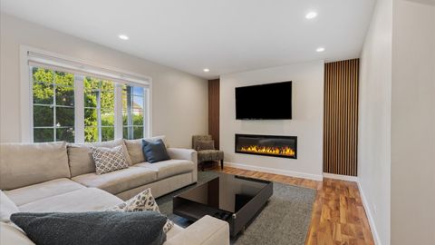 Tiny photo for 1810 Hawk Lane, Elk Grove Village, IL 60007 (MLS # 12474044)