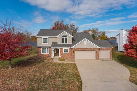 Photo of 1308 Ironwood Cc Drive, Normal, IL 61761 (MLS # 12438162)
