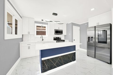 Tiny photo for 7826 S Christiana Avenue, Chicago, IL 60652 (MLS # 12613573)