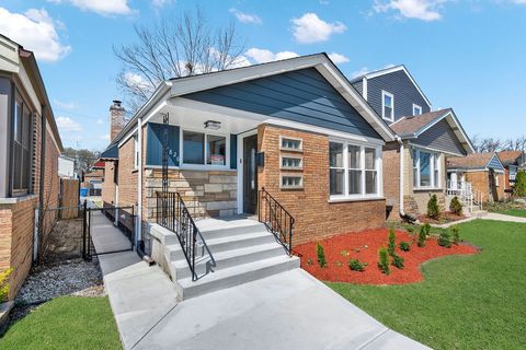 Tiny photo for 7826 S Christiana Avenue, Chicago, IL 60652 (MLS # 12613573)
