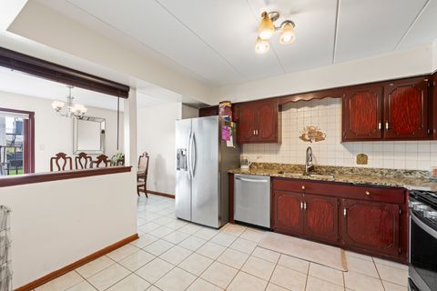 Tiny photo for 10538 Central Avenue #2S, Chicago Ridge, IL 60415 (MLS # 12626629)