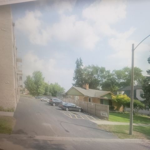 Photo of 7335 Oakwood Avenue #P-14, Lyons, IL 60534 (MLS # 11177716)