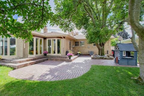 Tiny photo for 5738 Lyons Street, Morton Grove, IL 60053 (MLS # 12579826)