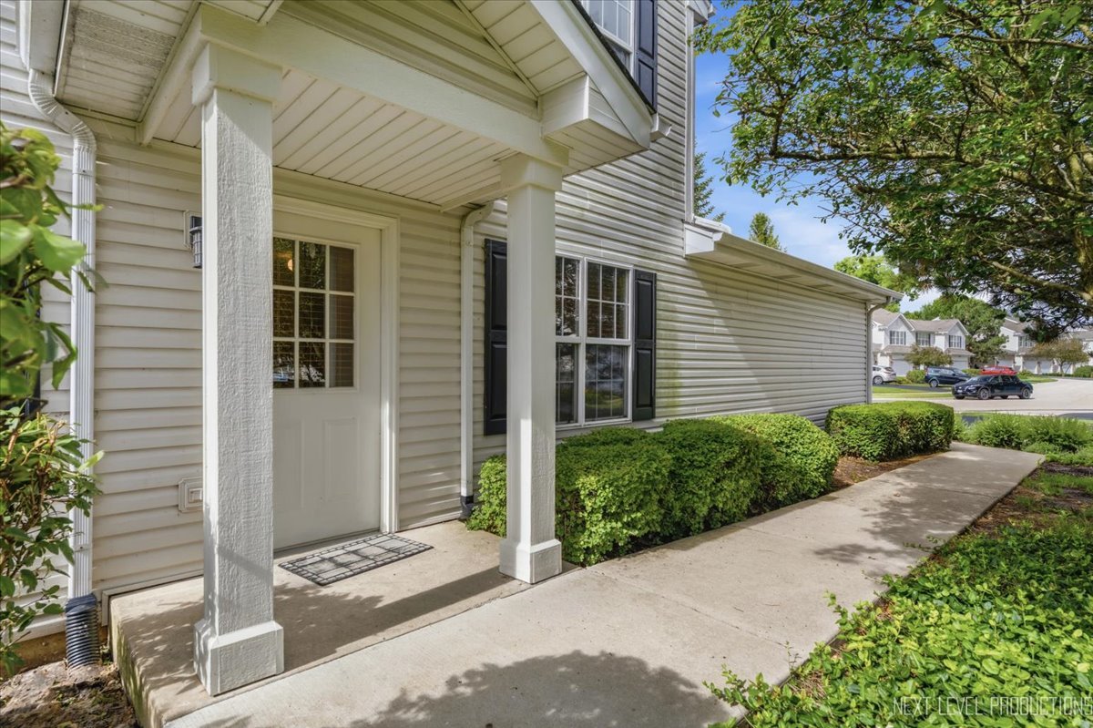 2471 Stoughton Circle 2471