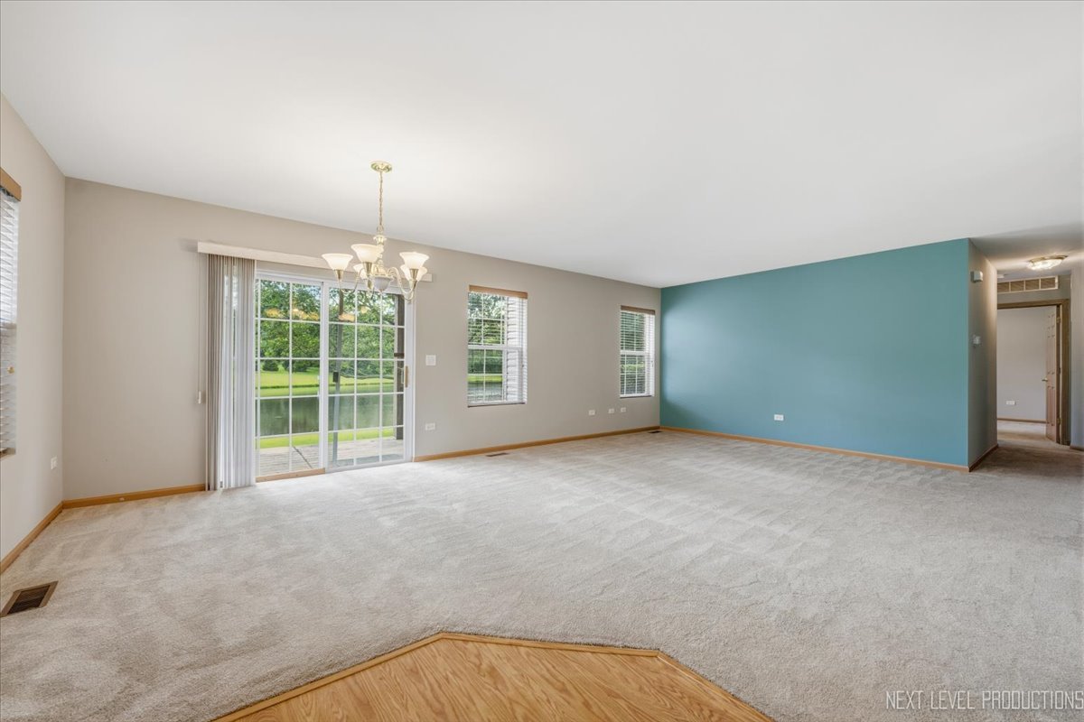 2471 Stoughton Circle 2471
