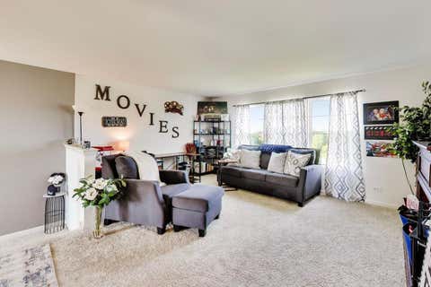 Tiny photo for 673 Anchorage Court, Pingree Grove, IL 60140 (MLS # 12716493)