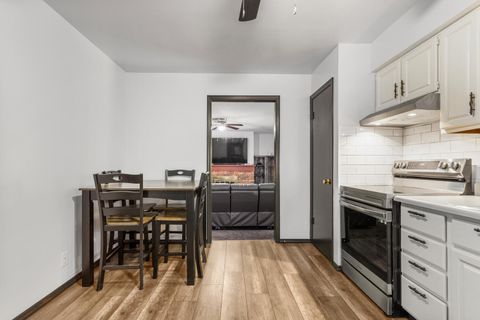 Tiny photo for 2305 E Shurts Circle, Urbana, IL 61801 (MLS # 12469243)