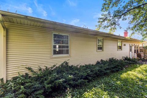 Tiny photo for 2305 E Shurts Circle, Urbana, IL 61801 (MLS # 12469243)