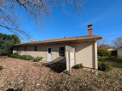 Tiny photo for 2305 E Shurts Circle, Urbana, IL 61801 (MLS # 12469243)