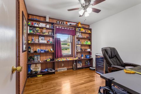 Tiny photo for 2305 E Shurts Circle, Urbana, IL 61801 (MLS # 12469243)