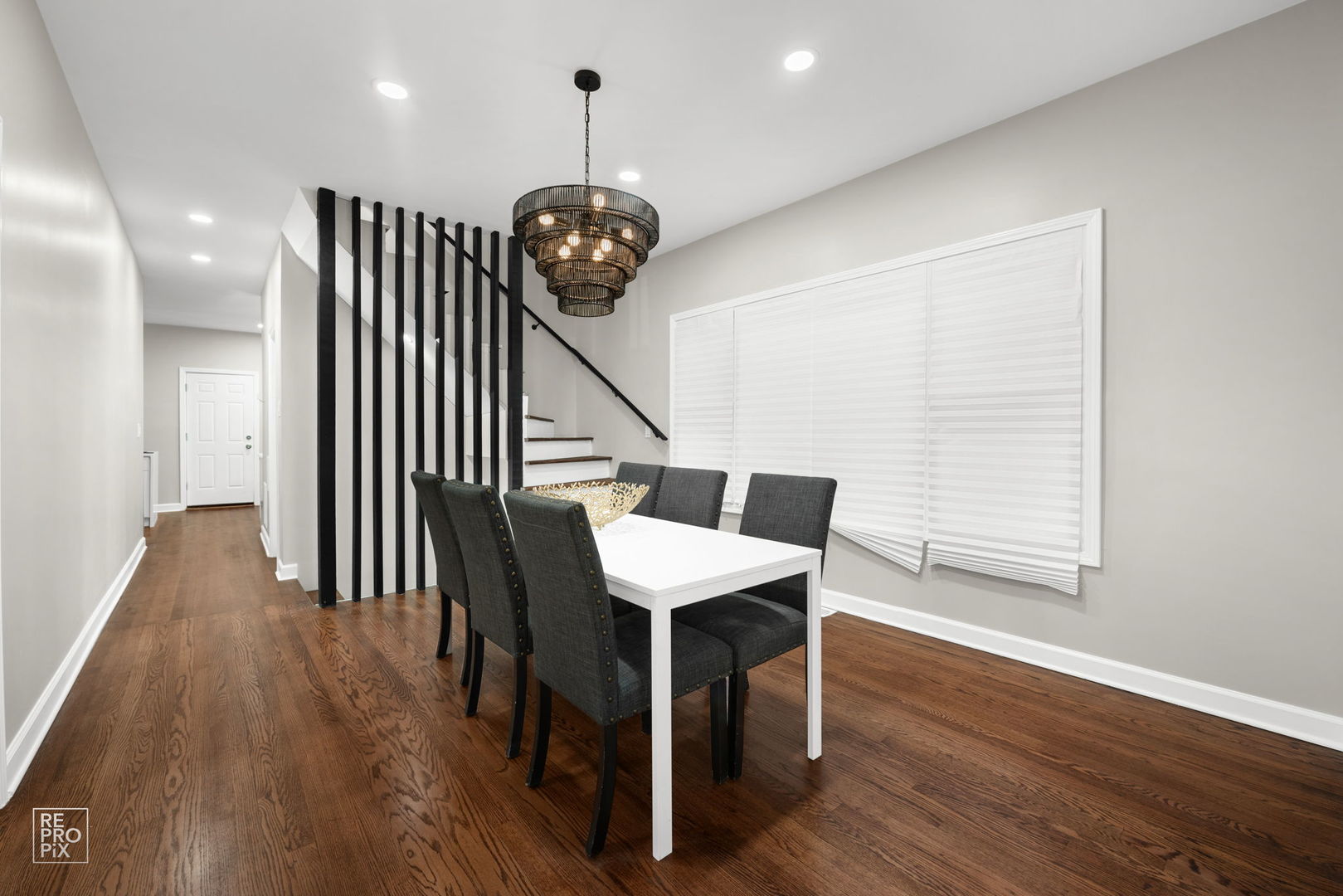 7425 S Vernon Avenue