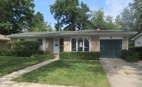 928 Woodland Drive Wheeling IL 60090