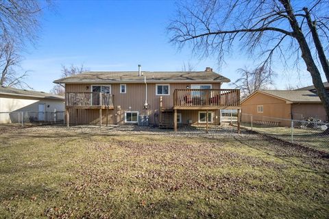 Tiny photo for 5 Pembrook Circle, Bloomington, IL 61704 (MLS # 12547299)