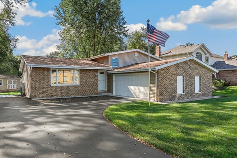 Photo of 152 Haines Avenue, New Lenox, IL 60451 (MLS # 12775599)