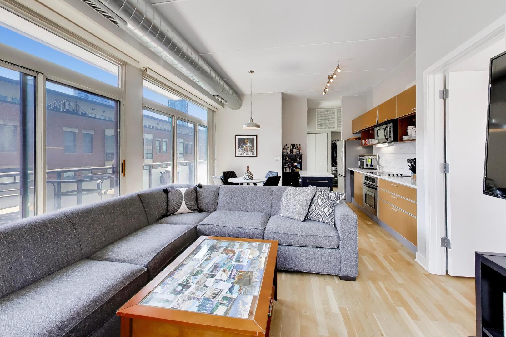 650 W WAYMAN Street 404C