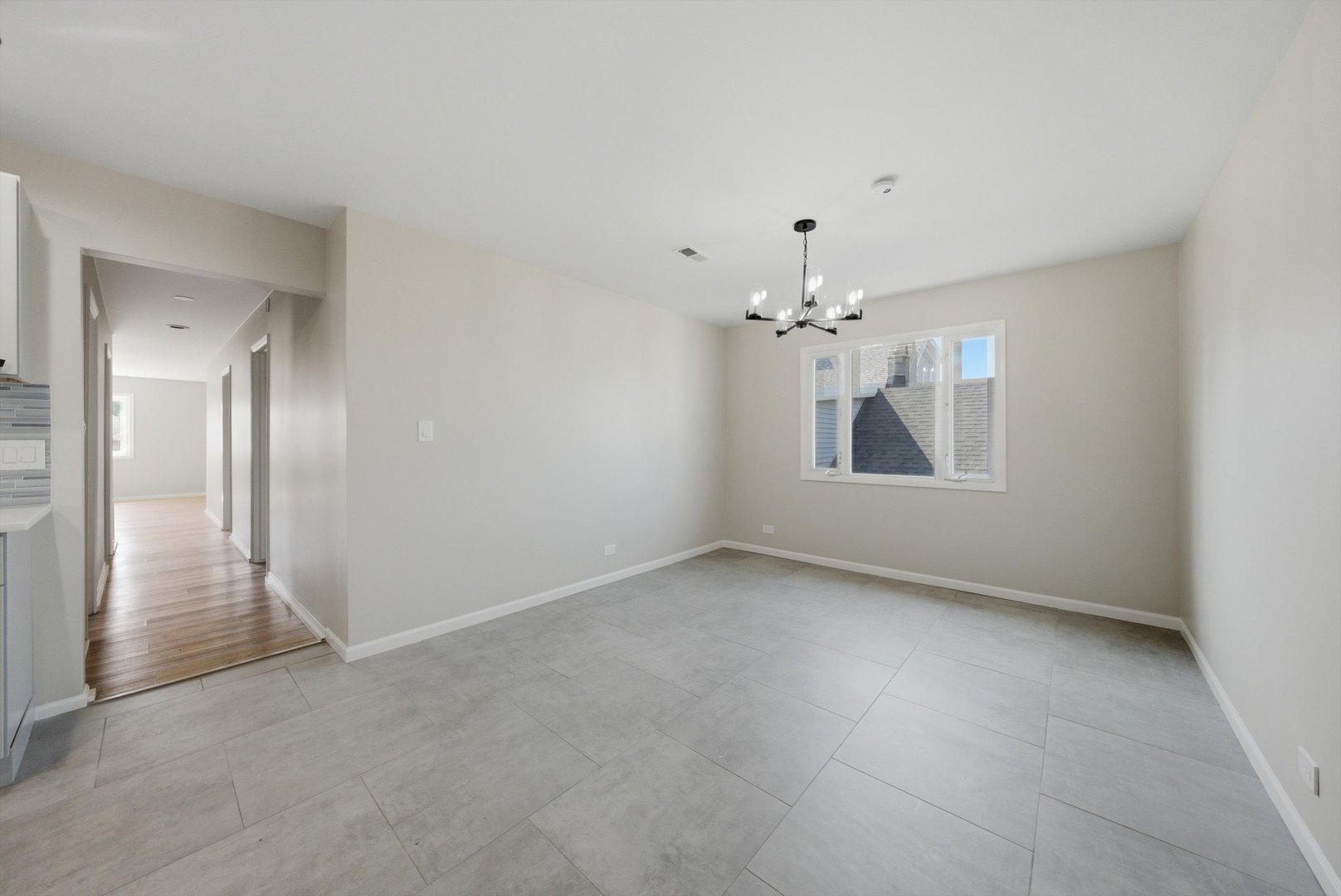 2134 N 73rd Avenue