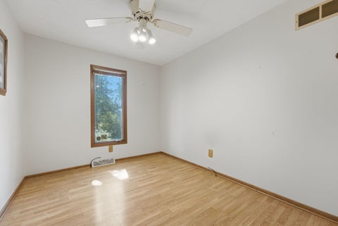 Tiny photo for 4135 W Rusholme Street, Davenport, IA 52804 (MLS # 12740581)