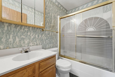 Tiny photo for 4135 W Rusholme Street, Davenport, IA 52804 (MLS # 12740581)