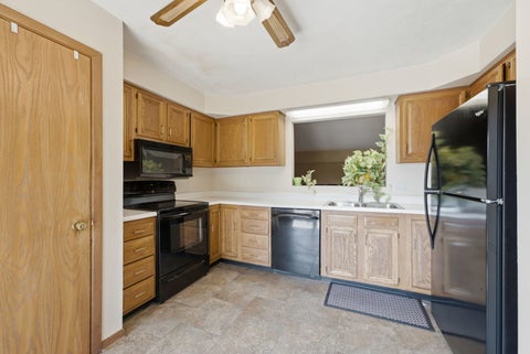 Tiny photo for 4135 W Rusholme Street, Davenport, IA 52804 (MLS # 12740581)