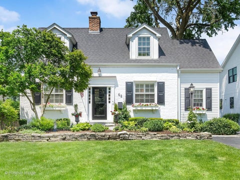 Photo of 62 Waverly Avenue, Clarendon Hills, IL 60514 (MLS # 12660664)