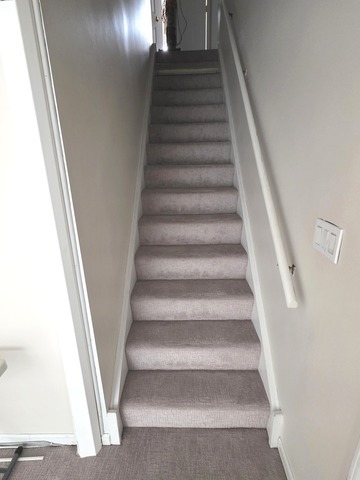 8019/8021 Lincoln Avenue