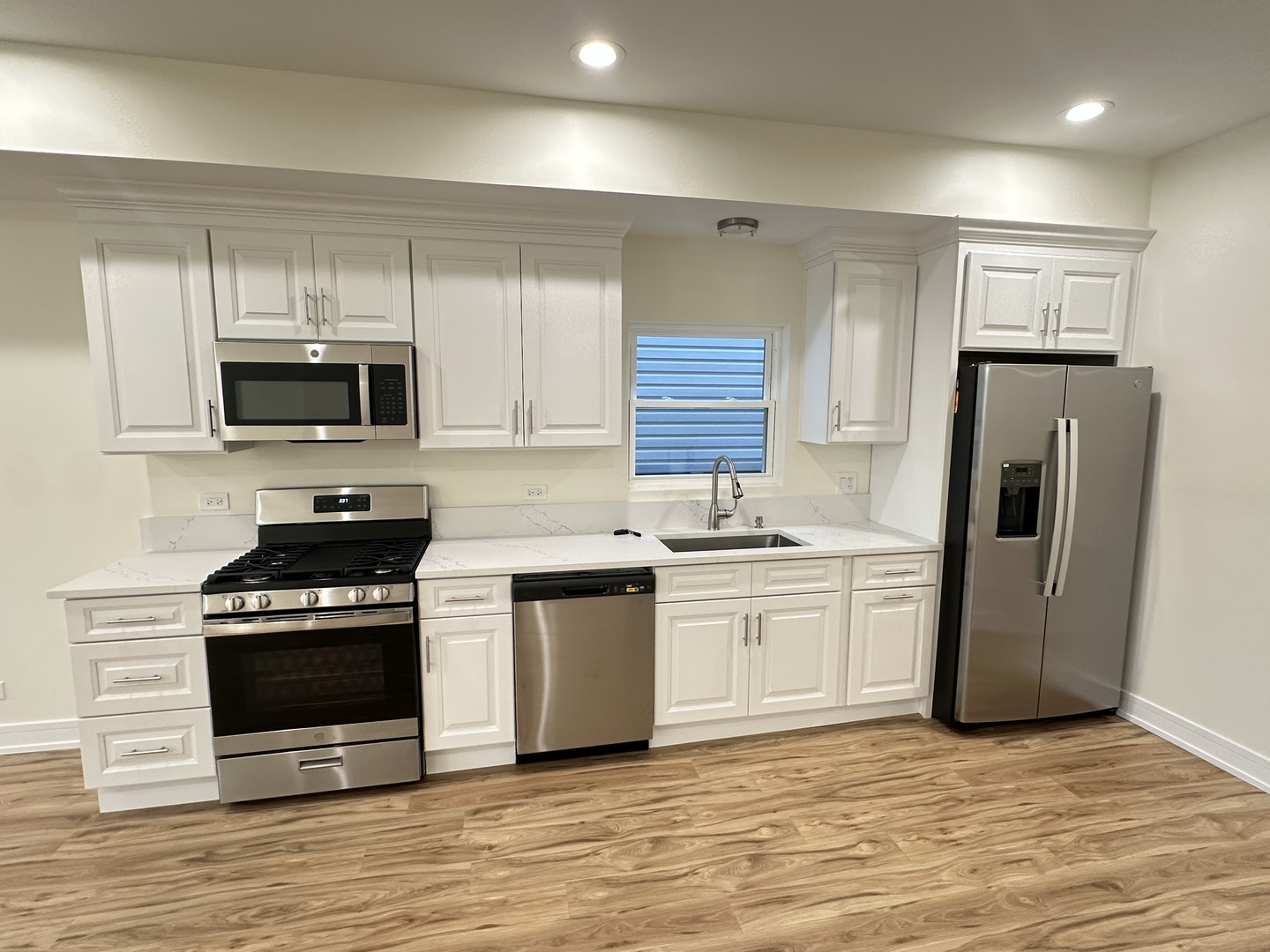 1325 S 50th Court