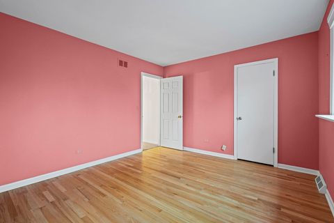 Tiny photo for 560 HUNTER Road, Wilmette, IL 60091 (MLS # 12606904)