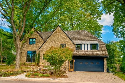 Photo of 218 N Brinton Avenue, Dixon, IL 61021 (MLS # 12495422)