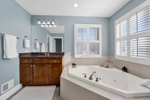 Tiny photo for 117 S Grant Street, Westmont, IL 60559 (MLS # 12605140)