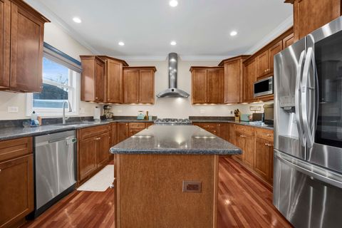 Tiny photo for 117 S Grant Street, Westmont, IL 60559 (MLS # 12605140)