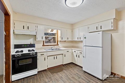 Tiny photo for 209 W Indiana Street, Momence, IL 60954 (MLS # 12531830)