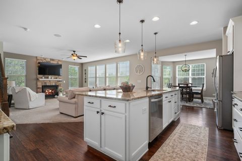 Tiny photo for 23625 N SANCTUARY CLUB Drive, Kildeer, IL 60047 (MLS # 12659576)