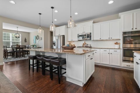 Tiny photo for 23625 N SANCTUARY CLUB Drive, Kildeer, IL 60047 (MLS # 12659576)