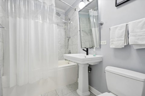 Tiny photo for 201 N Westshore Drive #2006, Chicago, IL 60601 (MLS # 12682240)