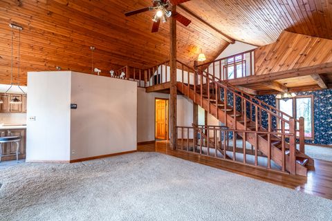 Tiny photo for 5 Lake Shore Court, Carbondale, IL 62902 (MLS # 12613302)