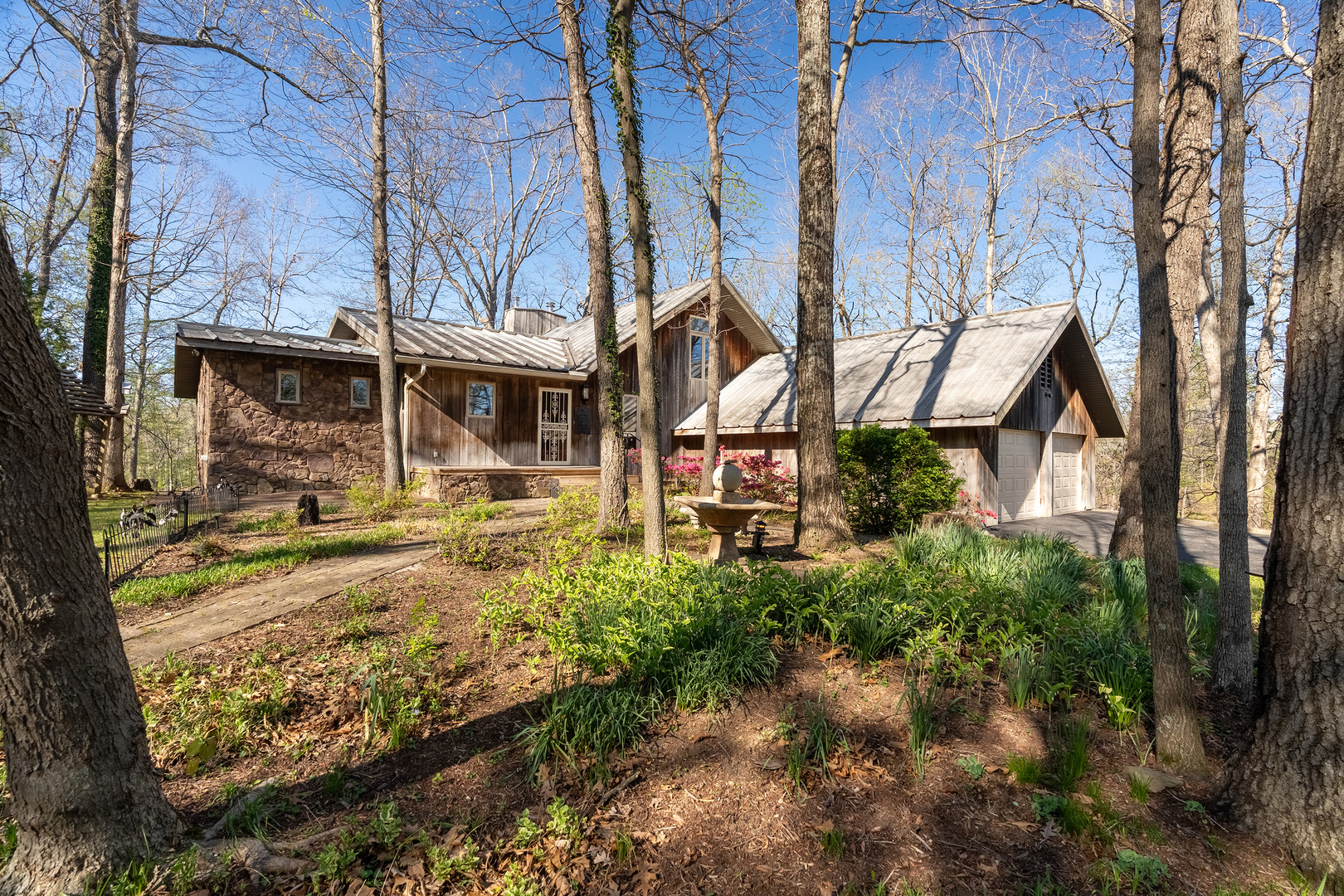 5 Lake Shore Court