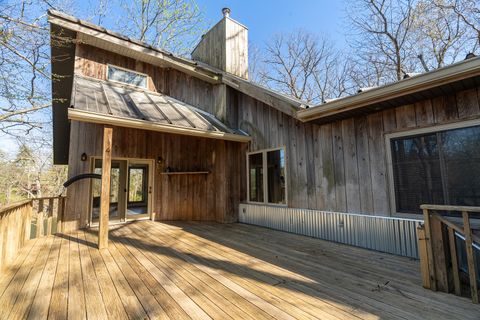 Tiny photo for 5 Lake Shore Court, Carbondale, IL 62902 (MLS # 12613302)