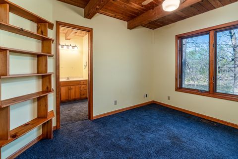 Tiny photo for 5 Lake Shore Court, Carbondale, IL 62902 (MLS # 12613302)