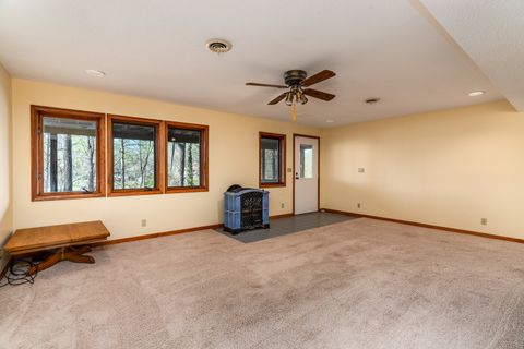 Tiny photo for 5 Lake Shore Court, Carbondale, IL 62902 (MLS # 12613302)