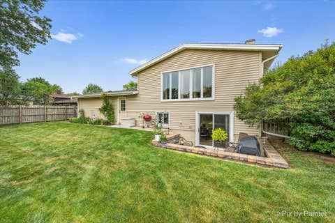 Tiny photo for 641 Devonshire Lane, Crystal Lake, IL 60014 (MLS # 12705220)