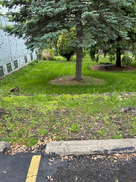 8422 Archer Avenue Willow Springs IL 60480